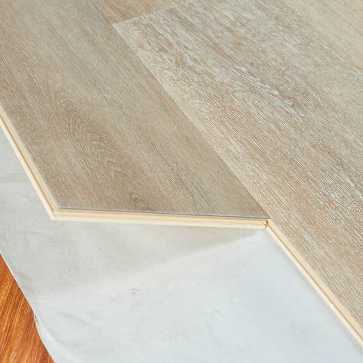 SPC Luxury Vinyl Plank Flooring Eco Friendly Plain Surface Waterproof Modern Design